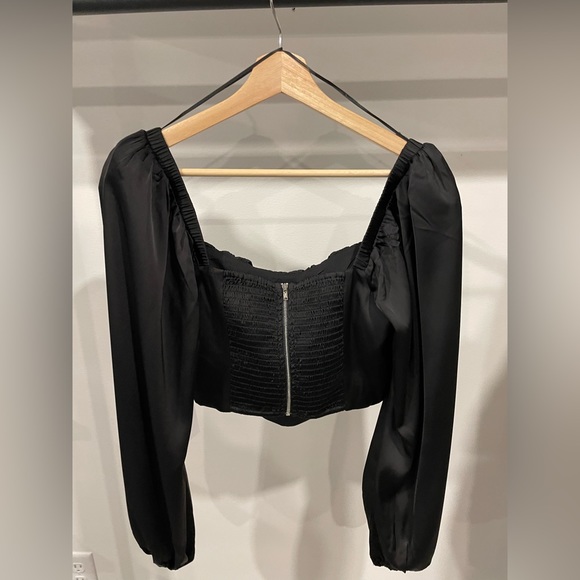 ASTR THE LABEL PENNY TOP BLACK - Picture 3 of 5